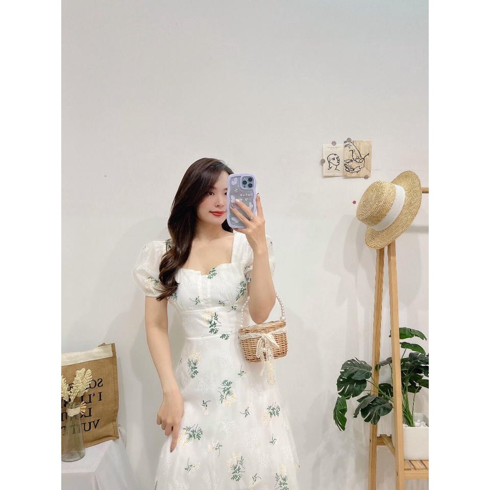 ĐẦM VÁY HOA LÁ CỔ VUÔNG - Hình Shop Chụp