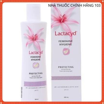 Dung dịch vệ sinh Lactacyd Feminine Hygiene Protecting tím - Hỗ trợ giảm viêm ngứa vùng kín (Chai 250ml)