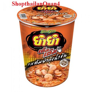 HCM- Mì ly yumyum vị tôm chua cay có kèm tôm và nấm thật.
