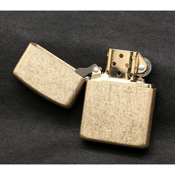 Bật lửa Zippo Armor vàng chanh xi bụi-armor tumbled brass