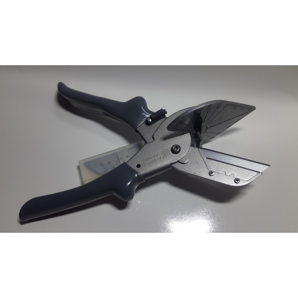 Kéo cắt zoang ( doăng - ron) tủ lạnh kèm 10 lưỡi dao sơ cua