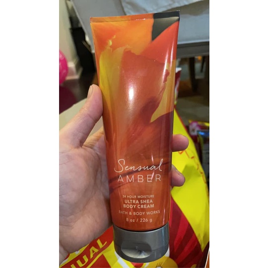 DƯỠNG THỂ BATH&amp; BODY WORKS SENSUAL AMBER BODY CREAM 226G CHÍNH HÃNG - 9204