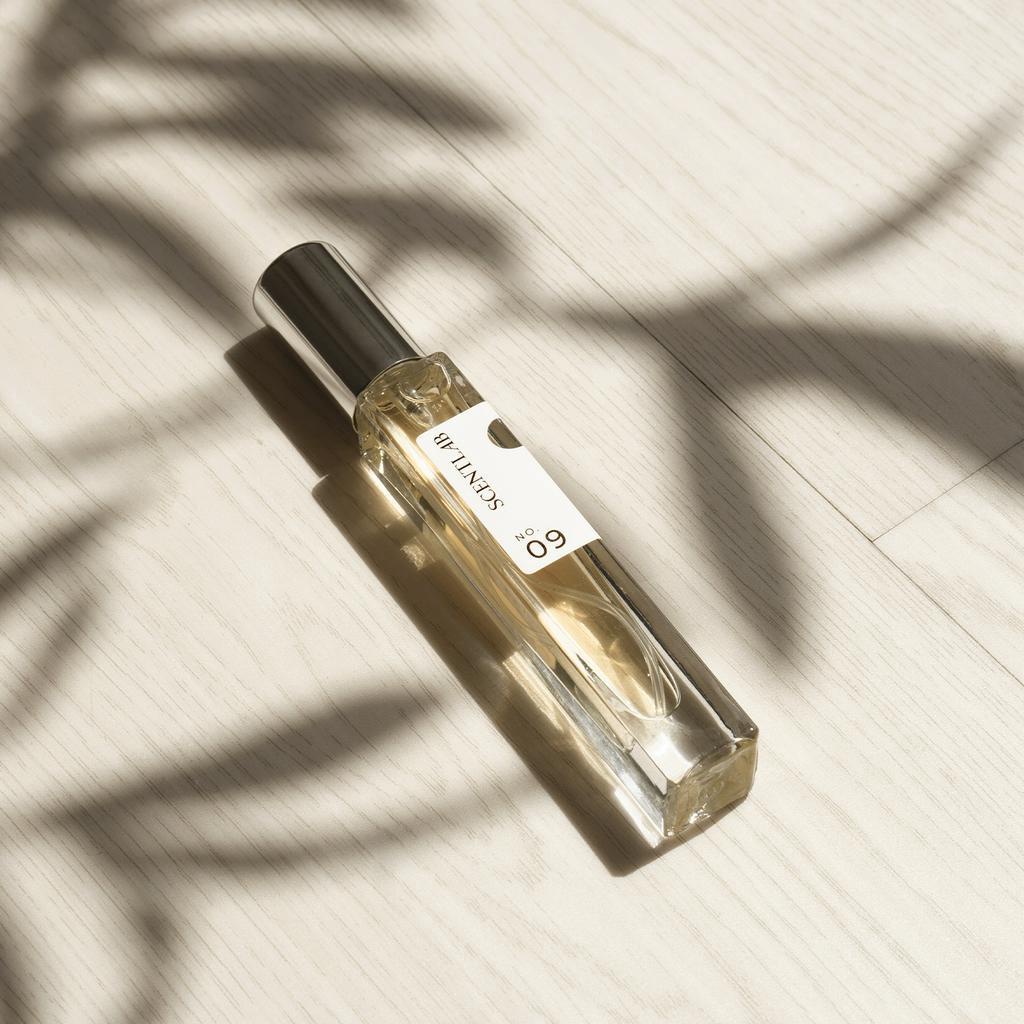 Nước Hoa Nữ SCENTLAB No.09 Lucid Dream 10ml Đằm Thắm, Quý Phái