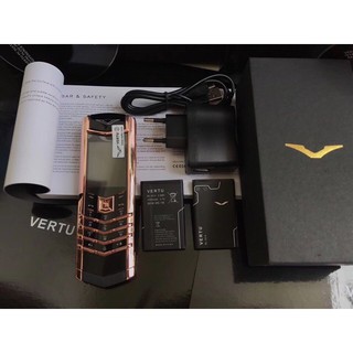 Điện thoại giá rẻ VT K8 lưng da tặng kèm pin (full box)