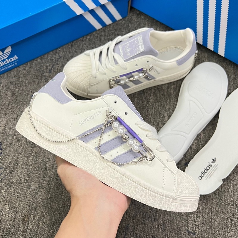 Giày Adidas màu sò ngọc trai tím