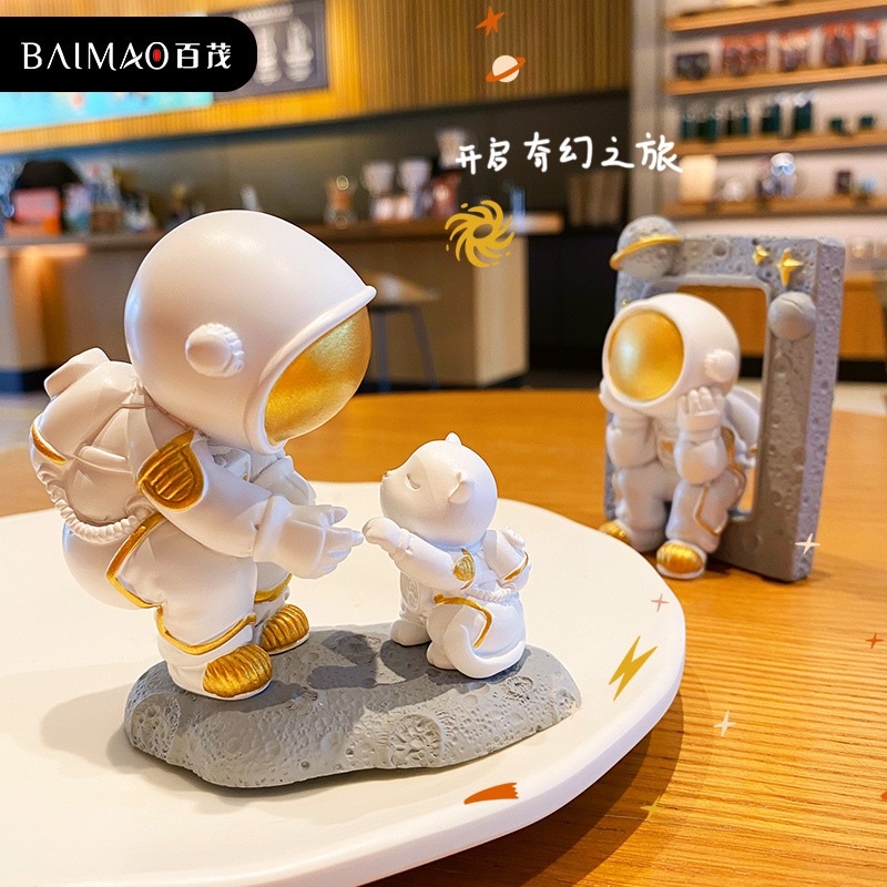 Mô Hình Phi Hành Gia 2022, Phi Hành Gia Thuỷ Thủ Mặt Trăng Decor - SHIN STORE