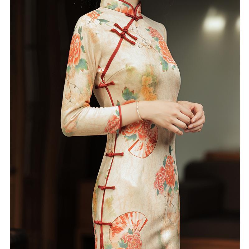 Sườn Xám Cách Tân Dài Tay Bằng Nhung Phong Cách retro Thời Trang Thu Đông 2021