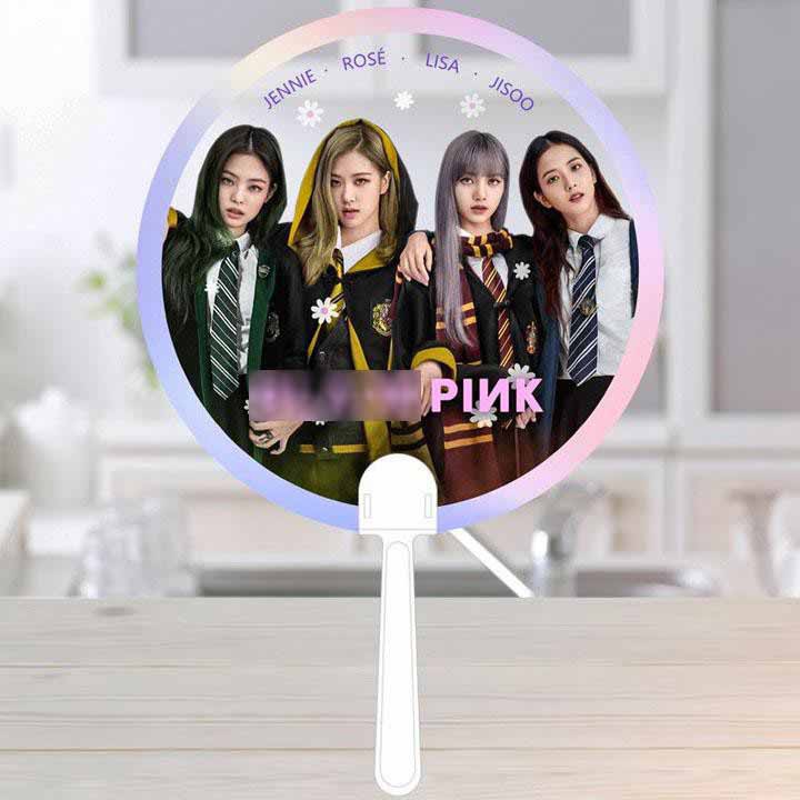 ( mẫu mới ) Quạt Blackpink Lisa Jisoo Jennie Rose trong cầm tay tiện lợi đi học đi chơi