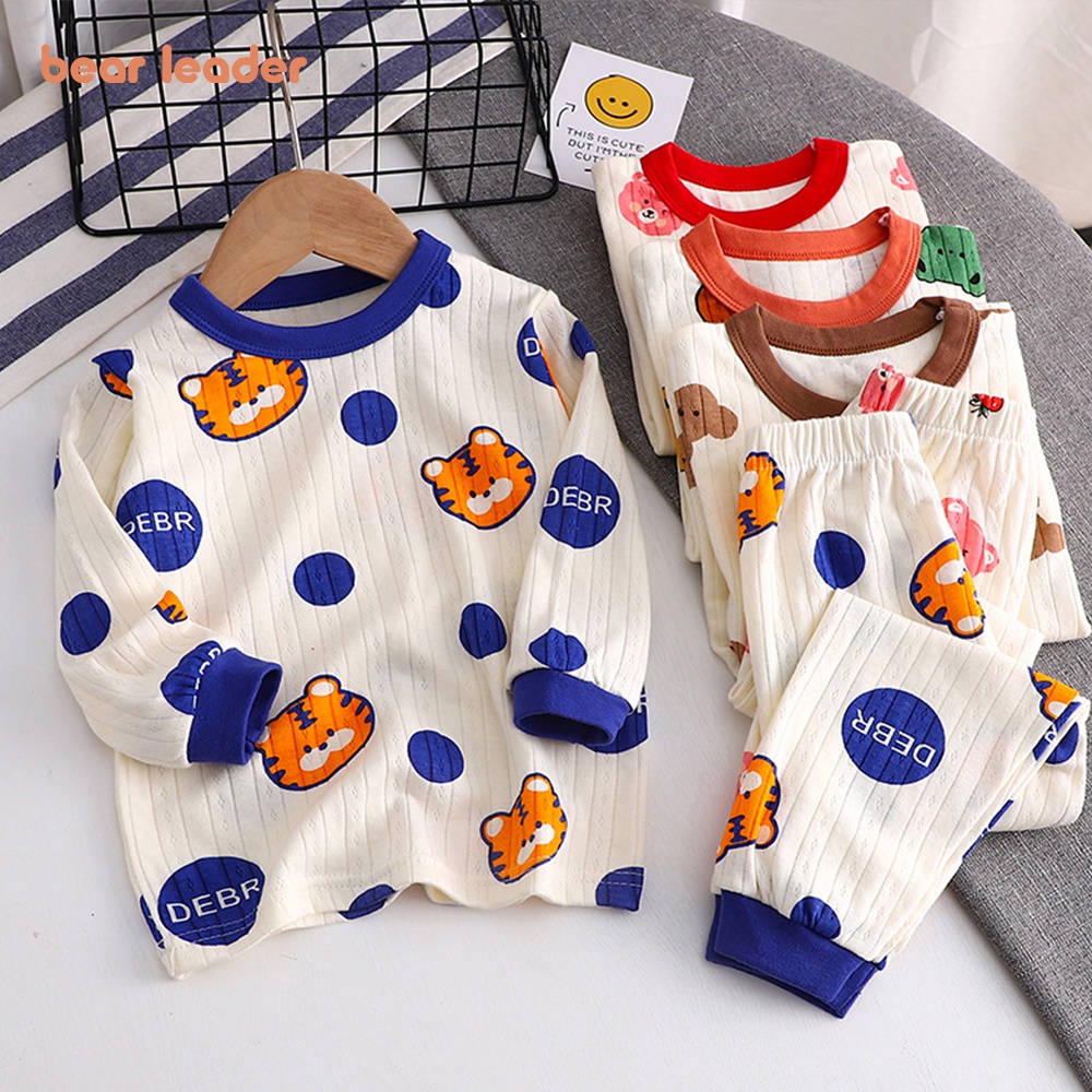 Bộ đồ ngủ Bear Leader tay dài 2 món bằng vải cotton in họa tiết chú gấu thời trang mùa thu 2022 mới cho bé 0-11 tuổi