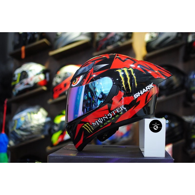 Mũ bảo hiểm Fullface Royal M138 Shark Monster đỏ + đuôi shark