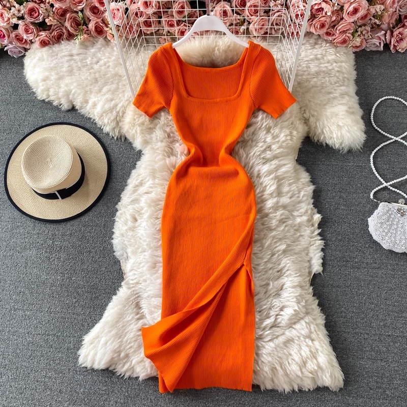 Đầm cổ vuông, đầm thời trang xẻ tà chất thun gân, đầm thời trang ôm body. Đầm body len cổ vuông