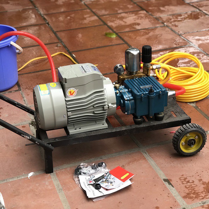 Máy Rửa Xe 2200W Amax AMG28DT New 2021