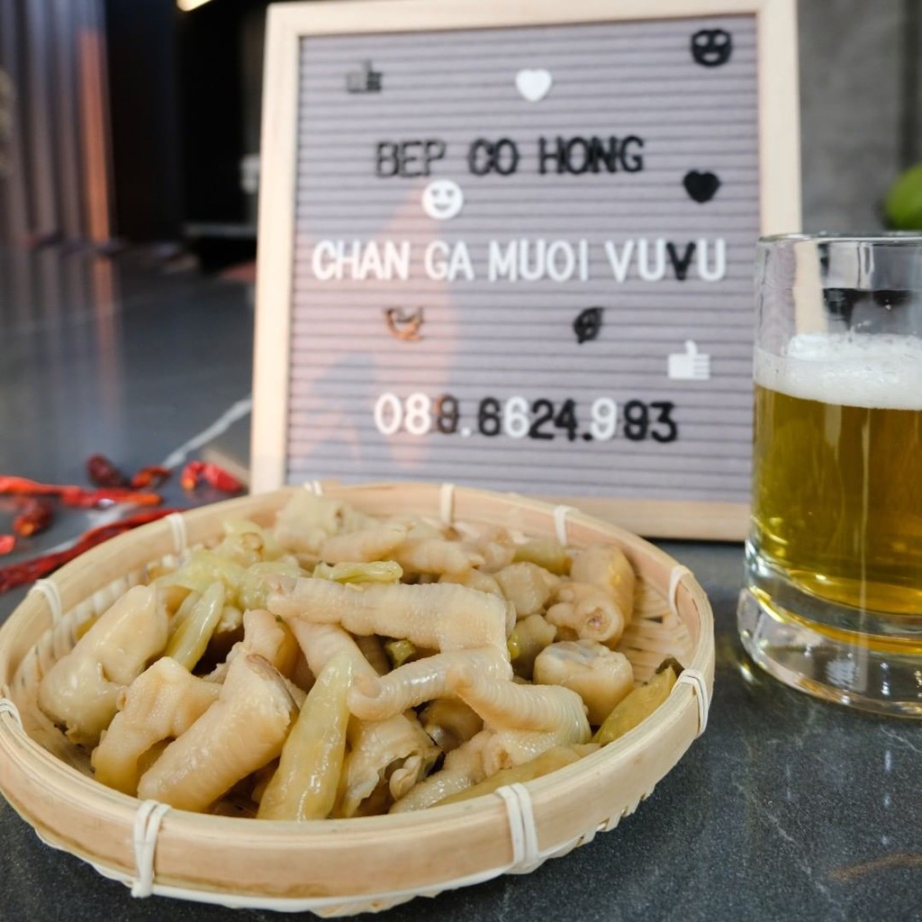 Đồ Ăn Vặt Việt Nam Chân Gà Siêu Cay VuVu Muối Ớt Bếp Cô Hồng Gói 225g | BigBuy360 - bigbuy360.vn