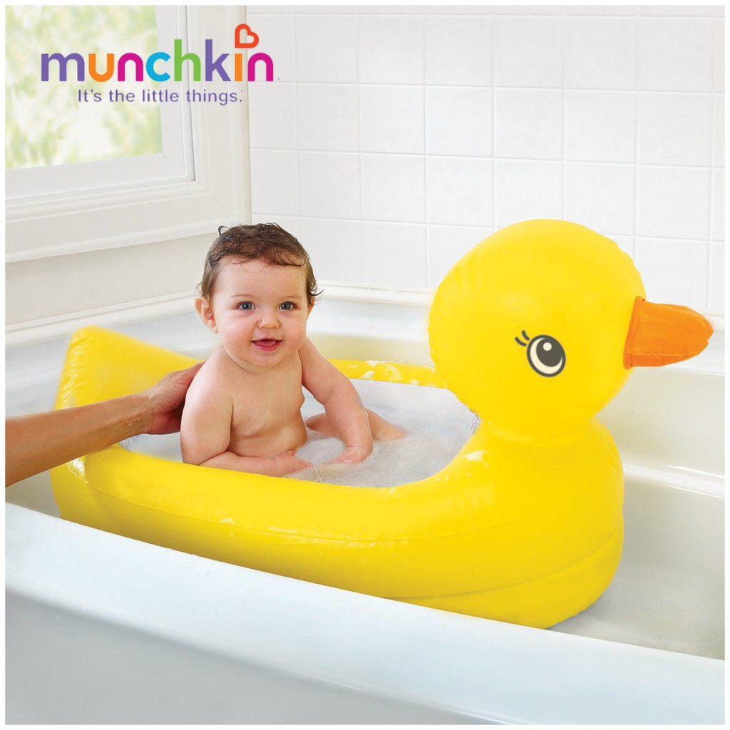 Chậu Tắm Phao Vịt Vàng Munchkin