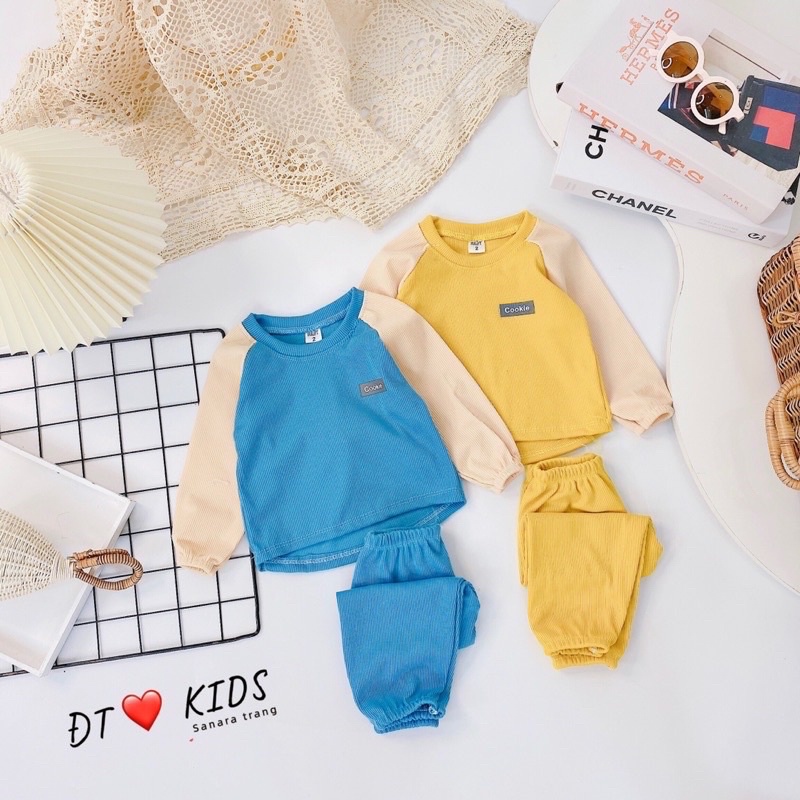 Bộ thu đông in logo Cookie cho bé, chất liệu len tăm cao cấp