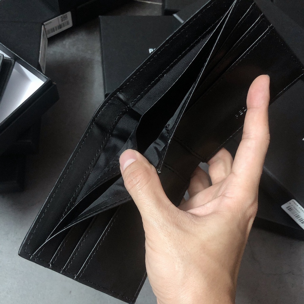 Ví ngắn Pe trơn sọc chéo v343