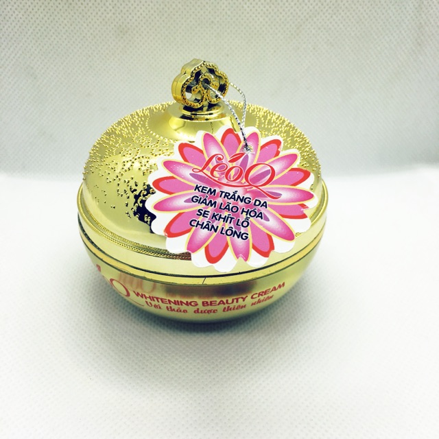 Kem trắng da giảm lão hoá xe khít lỗ chân lông