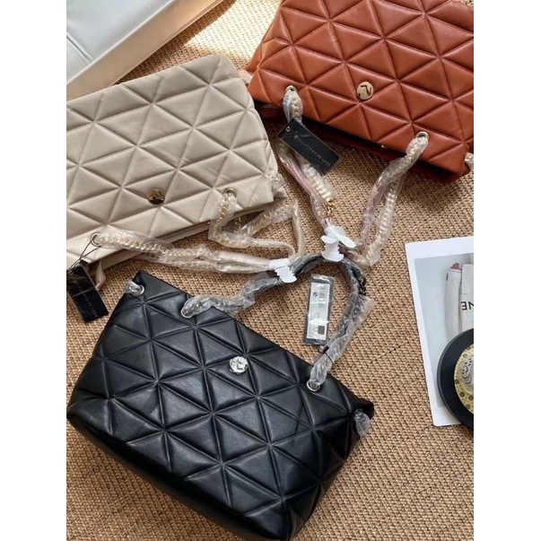 Túi xách SAPATINHO DE LUXO TOTE