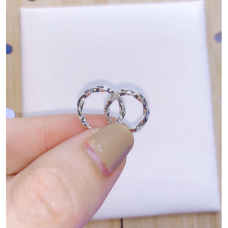 Khuyên tai xoắn phay xinh xắn cho bé