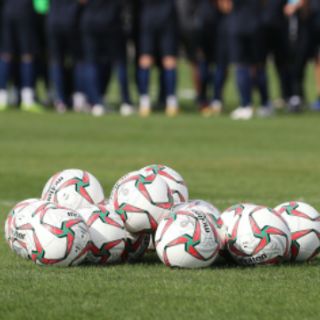 BÓNG ĐÁ SIZE 5 & SIZE 4 ASIAN CUP (Tặng túi lưới + kim bơm) 8.19