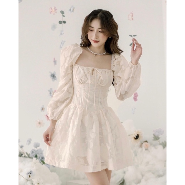 Đầm U Hoa Nổi chuẩn from thiết kế