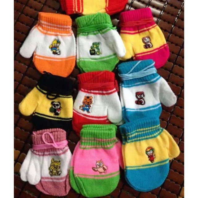 Bao tay len cho bé 5 tháng - 2 tuổi