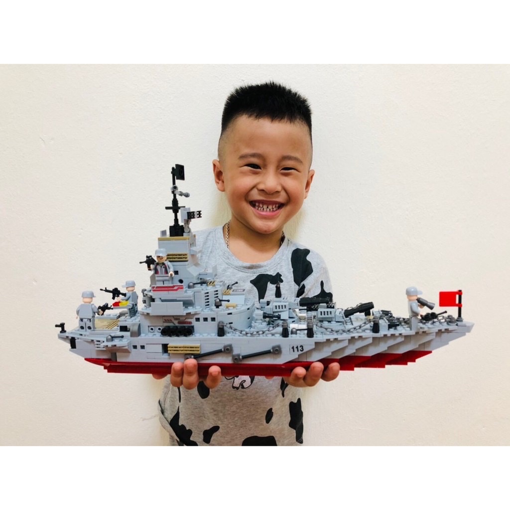 Đồ chơi lego tàu chiến phát triển tư duy cho bé loại 1005 chi tiết ráp được 8 mô hình khác nhau kèm sách hướng dẫn