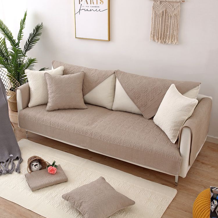 Đệm sofa bông chần gòn thêu xuyên biên được bán cho Hàn Quốc bán buôn khăn trải sofa cotton chống trượt