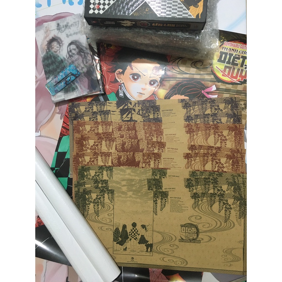 Giấy gói xôi đỏ, lục, lam+ Poster+ Box vol 23 Kimetsu no Yaiba