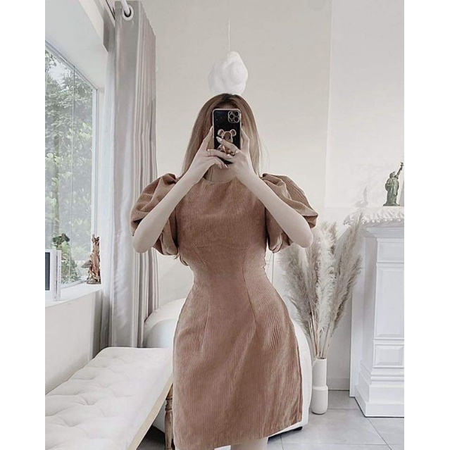 Đầm nhung tăm tay phồng