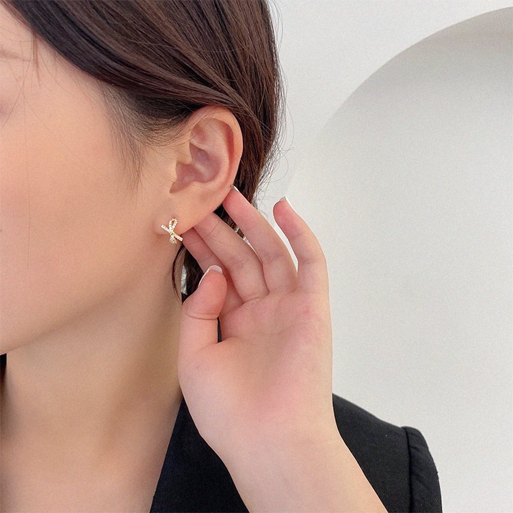 Bông tai bạc Evasilver hình lơ đính đá, Khuyên tai chất liệu bạc thật sang trọng nữ tính