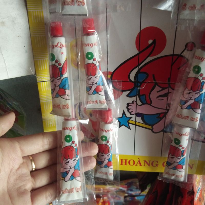 Keo thổi bong bóng trẻ em chai 8cm hàng việt nam