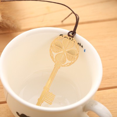 Bookmark Kẹp Sách Hàn Quốc Kim Loại Phủ Màu Metallic Made In Korea - 1 cái