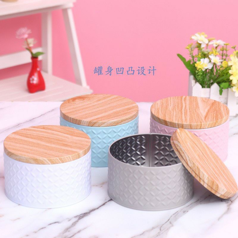 Hộp đựng bánh thiếc hình tròn nắp gỗ kèm túi đựng