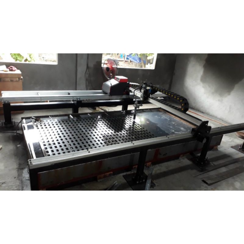 Máy Cắt CNC Plasma HNC 1500 Huawei 1,5m × 3m