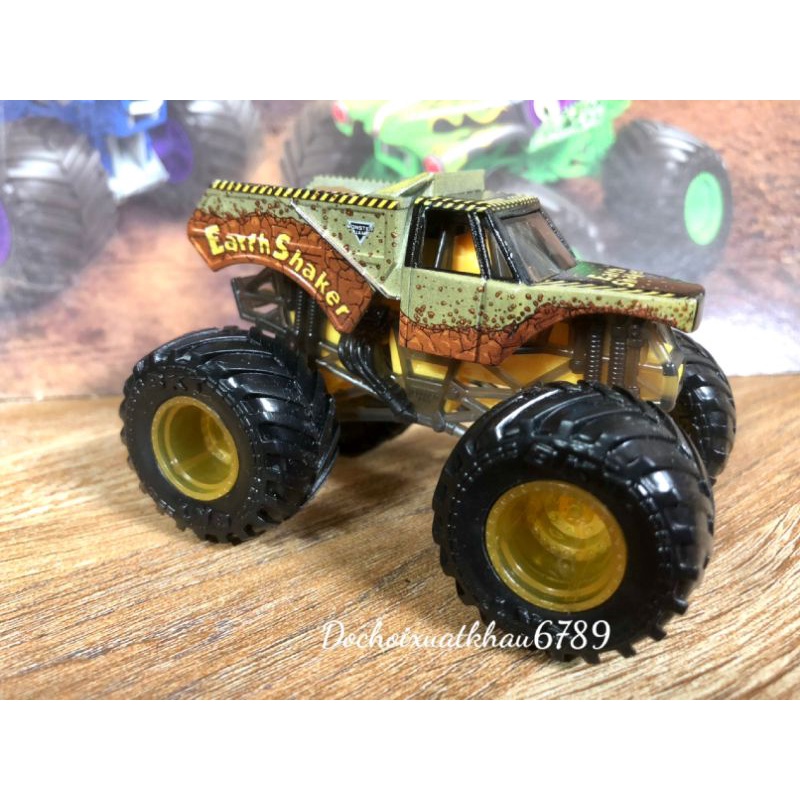 Chiến xe Monster Jam đổi màu (part 2)