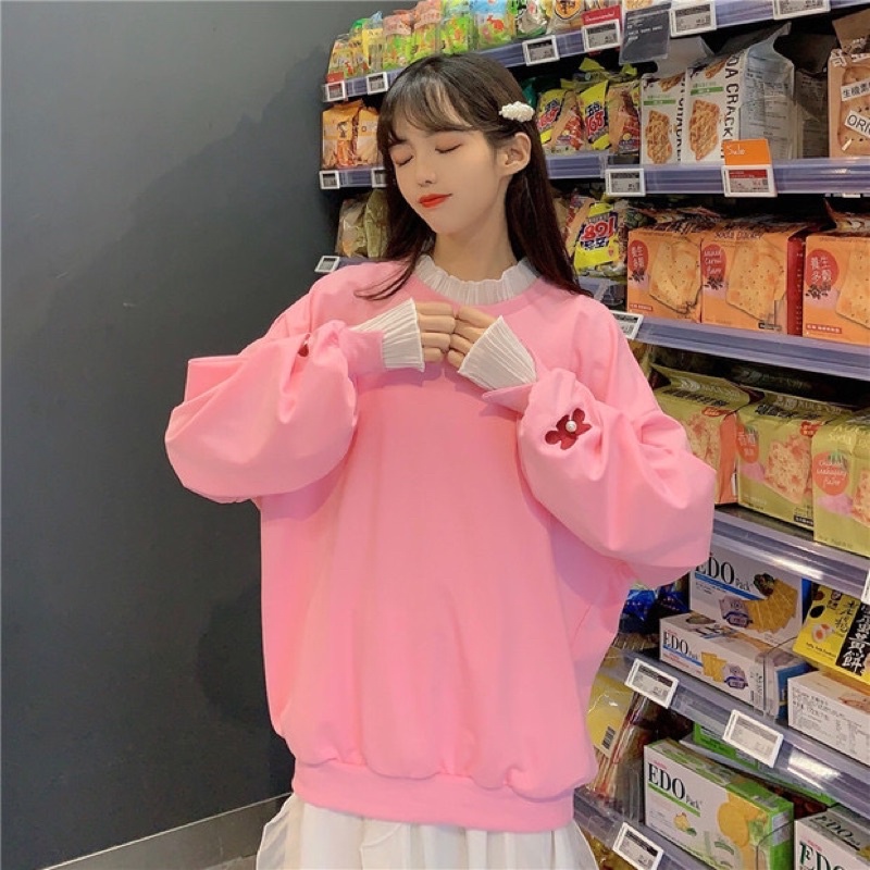 Áo len Tết 🧧 vặn thừng viền trắng , gắn hoa lạ mới chất len dày dặn xinh xắn, nữ tính