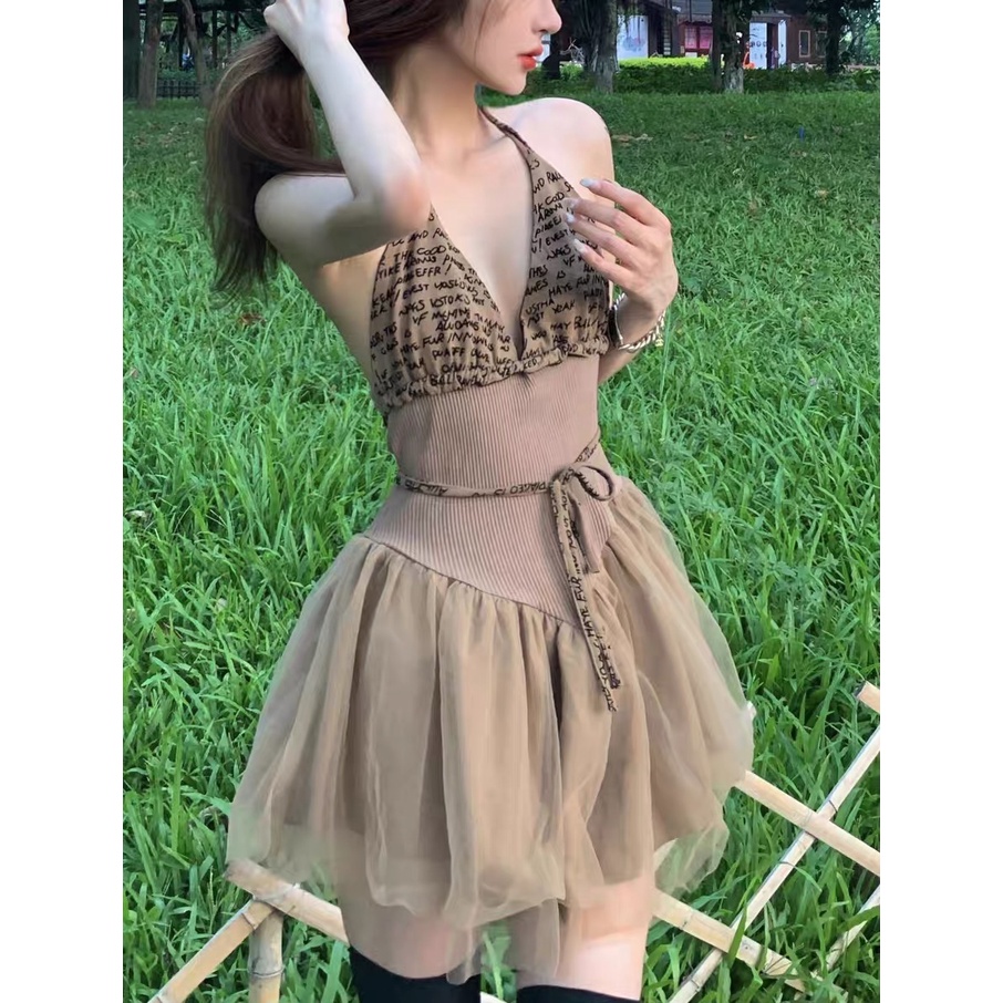 Đầm xoè barbie nâu ngắn hở lưng thắt eo gợi cảm