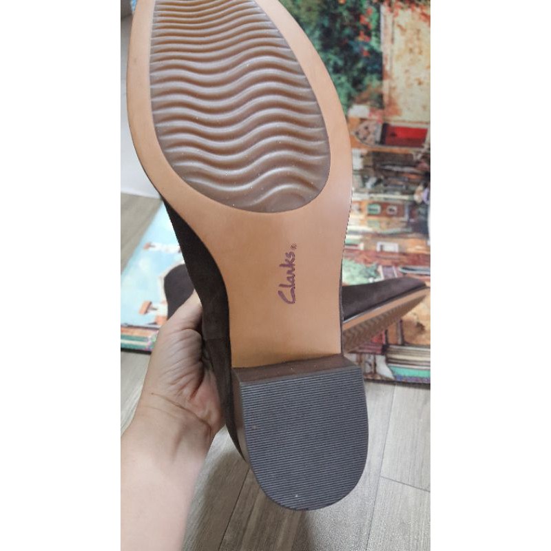 🔥Xả tồn🔥Giày boot hiệu  Clarks  da lộn xuất khẩu chuẩn xịn size 40