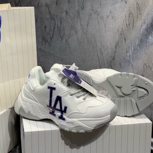 Giày Thể Thao LA Xanh Đế Xám Chữ In 3D Nam Nữ