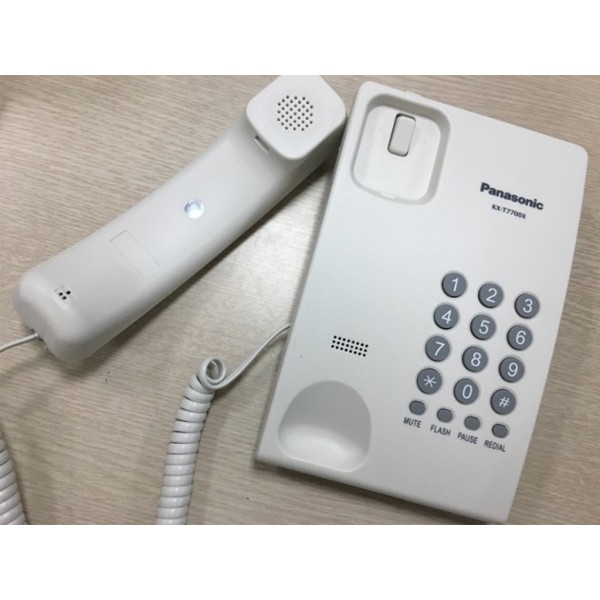 ĐIỆN THOẠI CỐ ĐỊNH PANASONIC KX-T7700-TRẮNG | BigBuy360 - bigbuy360.vn