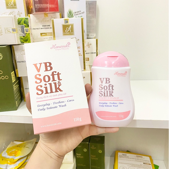 Dung Dịch Vệ Sinh Phụ Nữ Hana Soft Silk Hanayuki 150gr Hương Thơm Nhẹ Nhàng