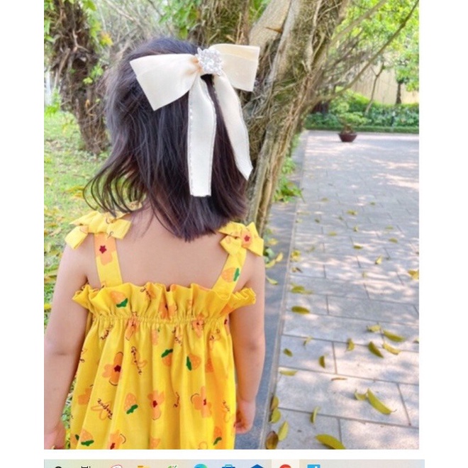 Váy Sofia 2 dây thắt nơ vai màu vàng