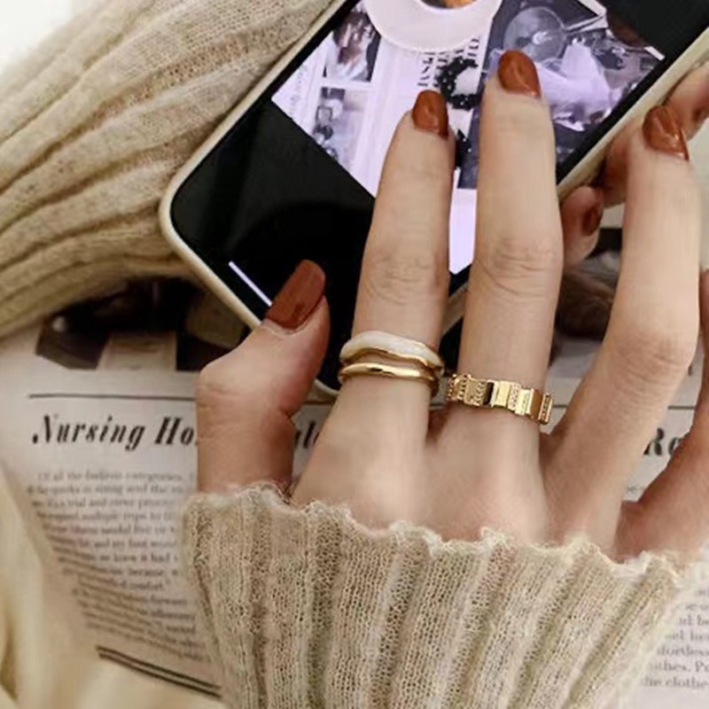 Nhẫn Đính Đá Zircon Dầu Nhỏ Giọt Phong Cách Retro Sang Trọng Cá Tính Dành Cho Nữ