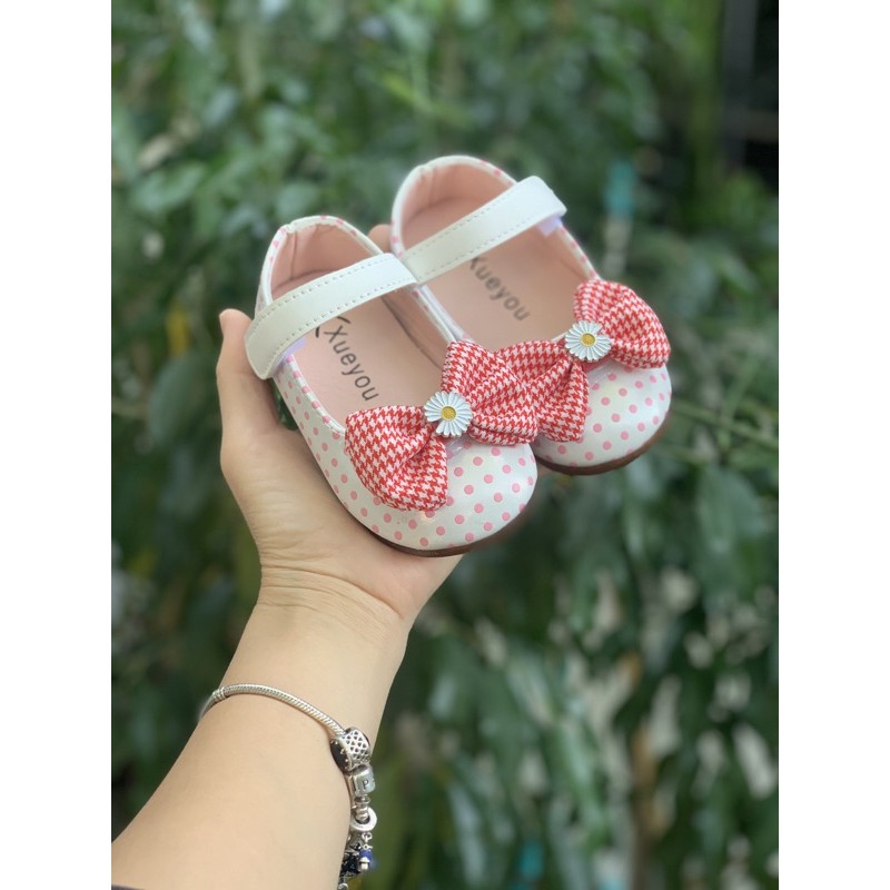 Thể thao mickey bé gái