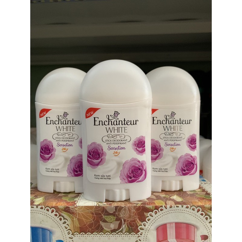 Sáp Enchanteur WHITE 40g(mầu Tím)