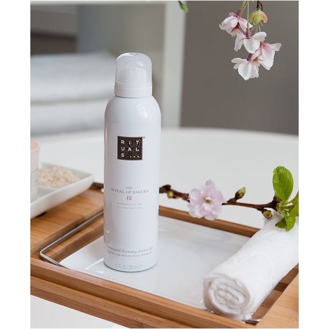 Gel tắm tạo bọt Rituals Sakura Foaming Shower Gel 200ml