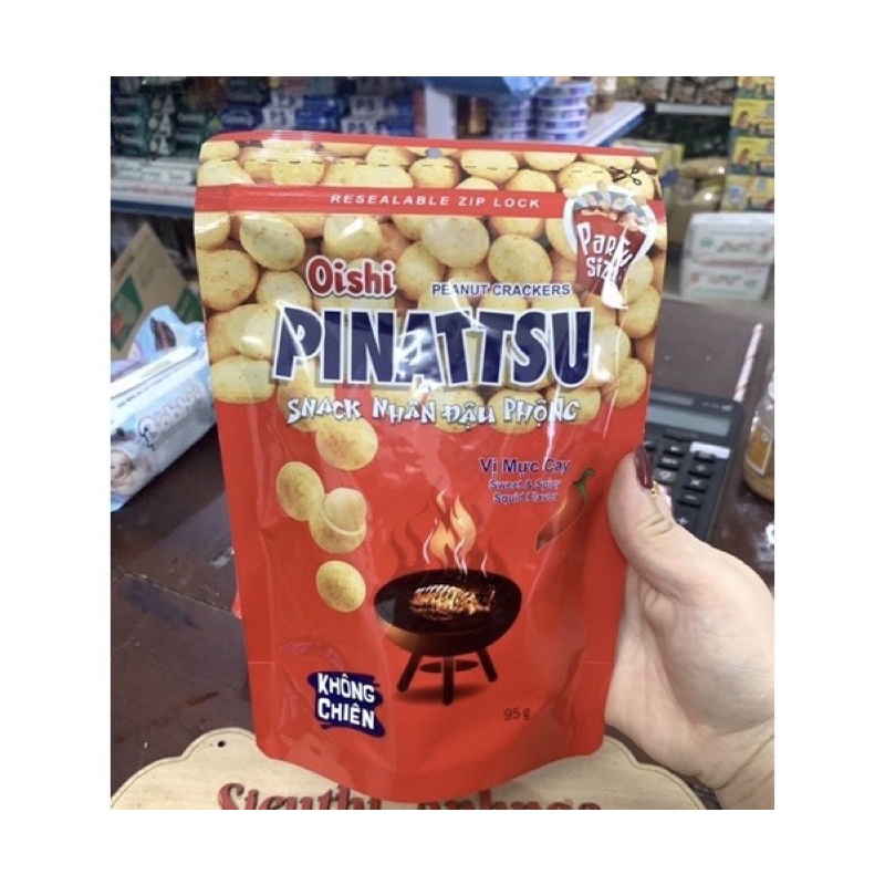 Snack Nhân Đậu Phộng Oishi Pinattsu Vị Mực Cay/Vị Cốt Dừa 95G