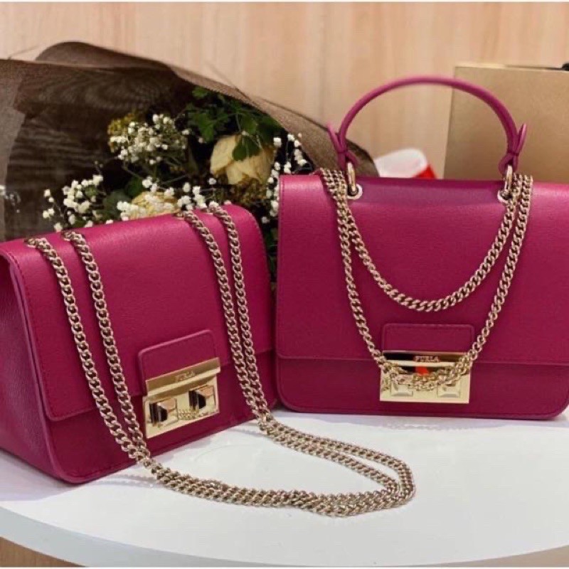 Miếng dán khoá túi Furla
