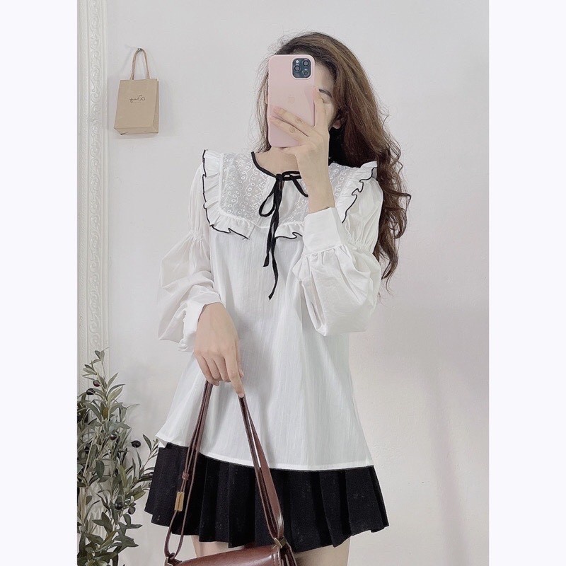 Áo babydoll trắng viền đen bèo ngực